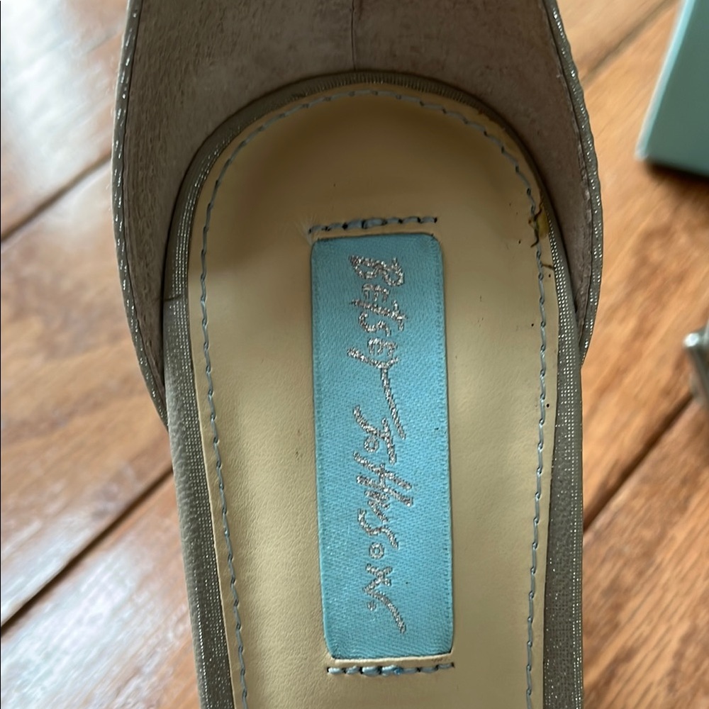 Betsey Johnson Silver Heels with Crystal Embellishments - Picture 11 of 11